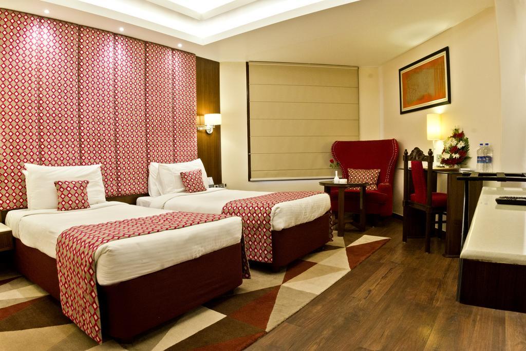 K C Residency, Jammu Hotel Luaran gambar