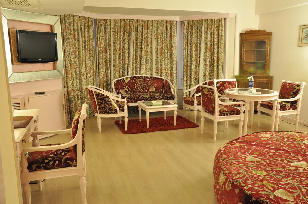 K C Residency, Jammu Hotel Luaran gambar